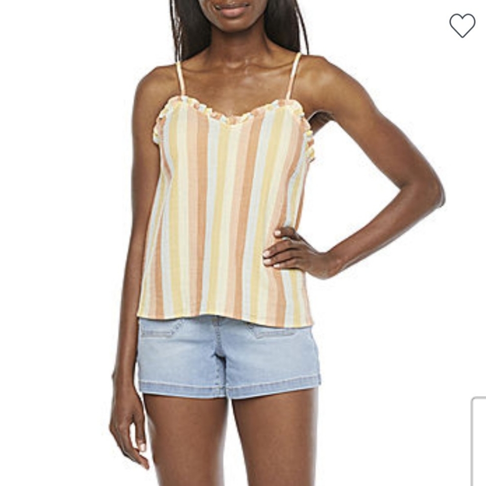 New a.n.a Ruffled Sweetheart Camisole, Large